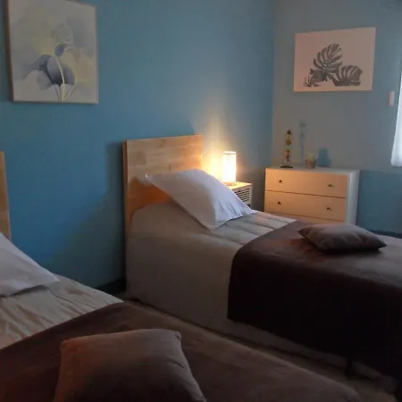 Les Hirondelles Holiday home